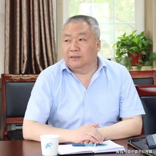 最后郭任维书记,郭建平院长,李大军副院长分别为援外队员寄语并做了