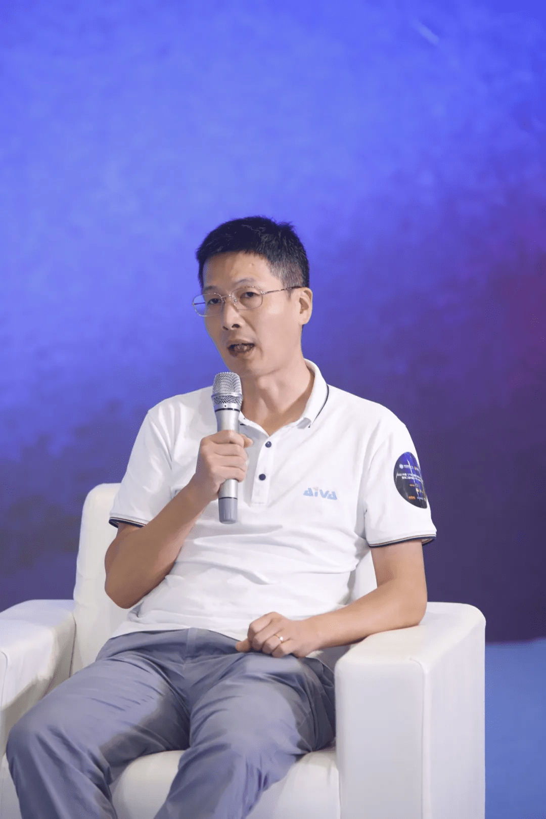 埃瓦科技联合创始人&市场副总裁陈国玉在"门锁对话"环节中,智能锁行业