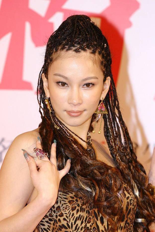 大小|温岚身材不是盖的,胳膊那么细身材还是“肉肉的”,跳劲舞太撩人