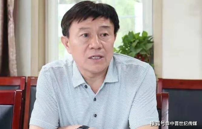 最后郭任维书记,郭建平院长,李大军副院长分别为援外队员寄语并做了