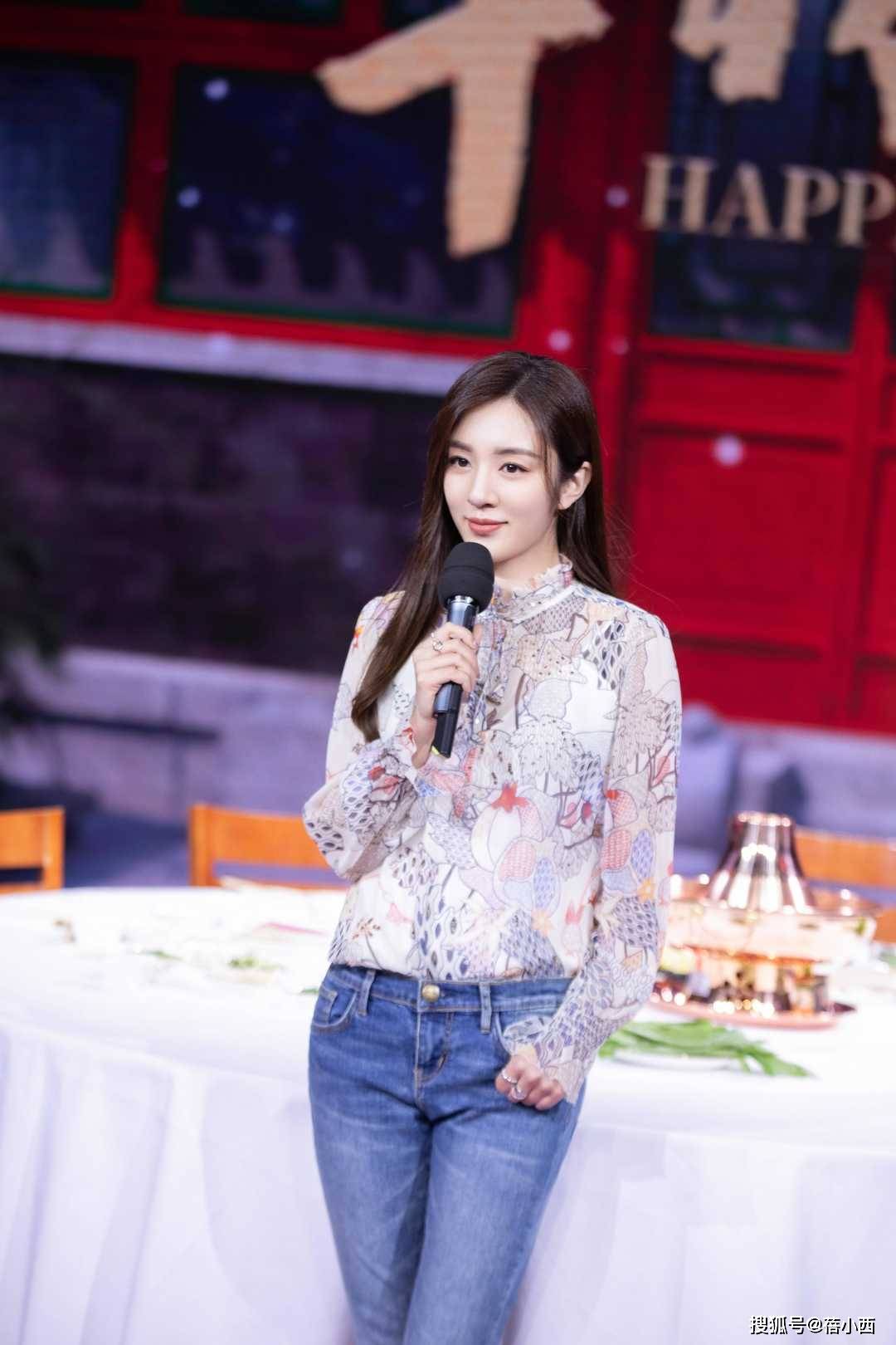 身材|王晓晨也有“饱满身材”，穿抹胸纱裙气质撩人，天生丽质让人羡慕