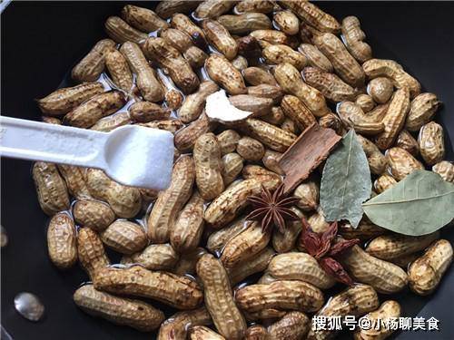 步骤|它是看剧必备零食,一煮一泡就吃,脆嫩入味有嚼劲,下酒也合适