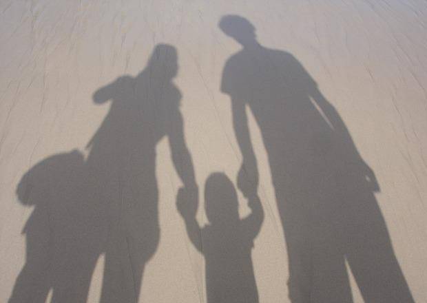 调整|儿子入学不到几天，妈妈看到幼儿园老师朋友圈，果断选择转园