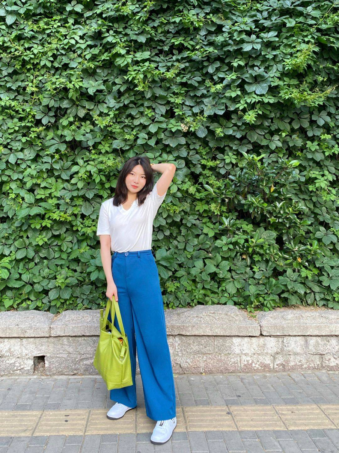 整体|别总穿大妈裤,要宽松选这条“阔腿裤”更实在,不仅显瘦还高级