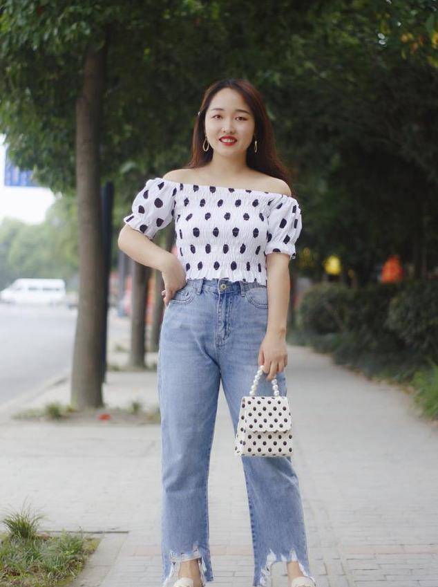 黑色|身高147cm,体重105斤,她却凭借好衣品成时尚博主