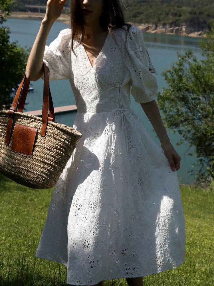 廓形|连衣裙，大一点更时髦！