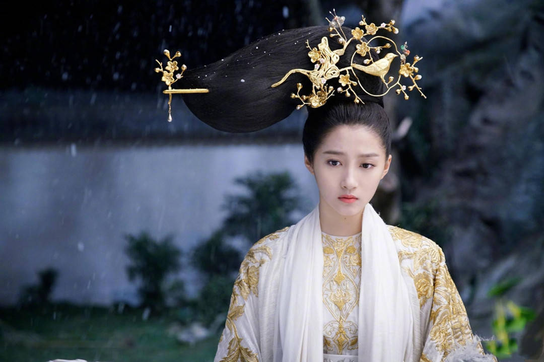 影版红楼梦杀青三年未播十年磨一剑导演用人剑走偏锋