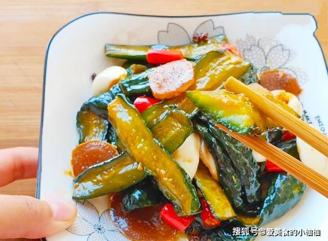 做法|黄瓜这样做太好吃了，做法简单，酸辣爽脆，吃一次念念不忘