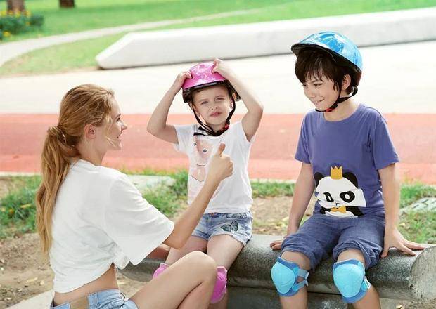 家长|刚出生的妹妹,哥哥一亲近就莫名哭泣,妈妈打开襁褓脸都变了