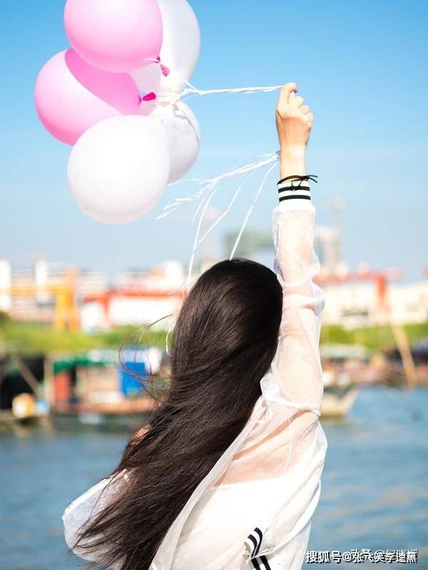 如何让自己不在一段感情中投入 a2bbb46e000e4ce48a800a5b253538b2.jpeg