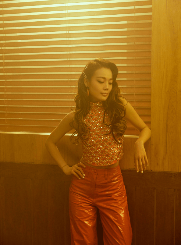 新歌|容祖儿新歌《So Fresh》音频MV上线 携手李斯丹妮打造动感夏日旋律