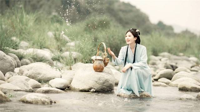 杨玉环最惨下场 bb63b15745824648b0a316249b4527b8.jpeg