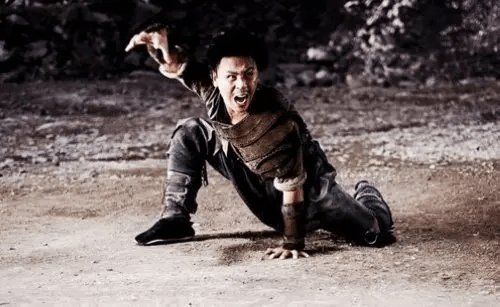 进行|凭借《功夫》爆火的释行宇，竟拍了部网大，女主身材却是最大看点