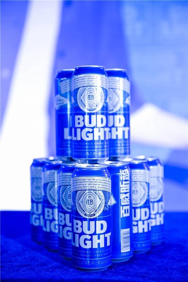 bud light是世界500強百威英博集團的其中一員,作為擁有超過500個啤酒