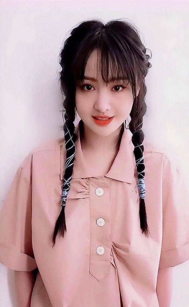 女明星|扎麻花辫不土的女明星，只服这10位，时髦不说还少女感十足