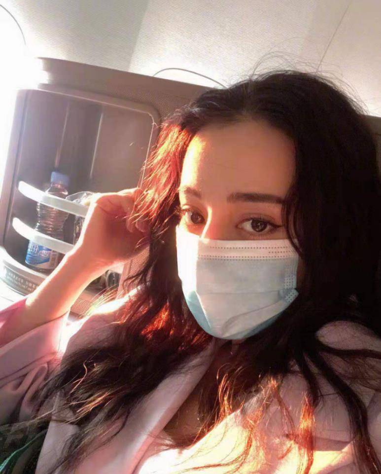 怎么自拍高质量照片 0dbbaa51850c4e6086c919f1c3484f9b.jpeg