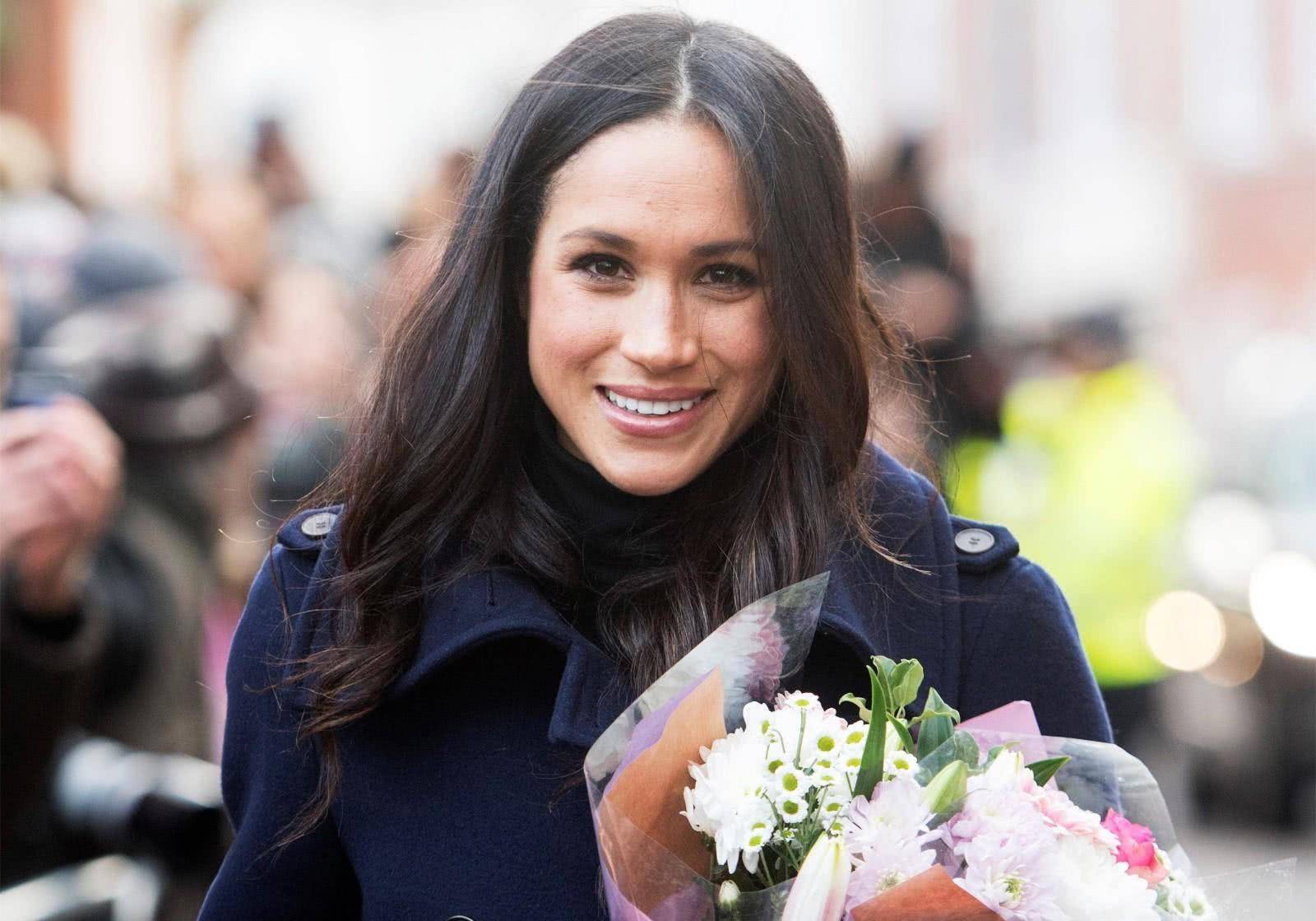 梅根举办奢华生日派对 没有亲友的祝福 她真的幸福快乐吗 科林 考伊