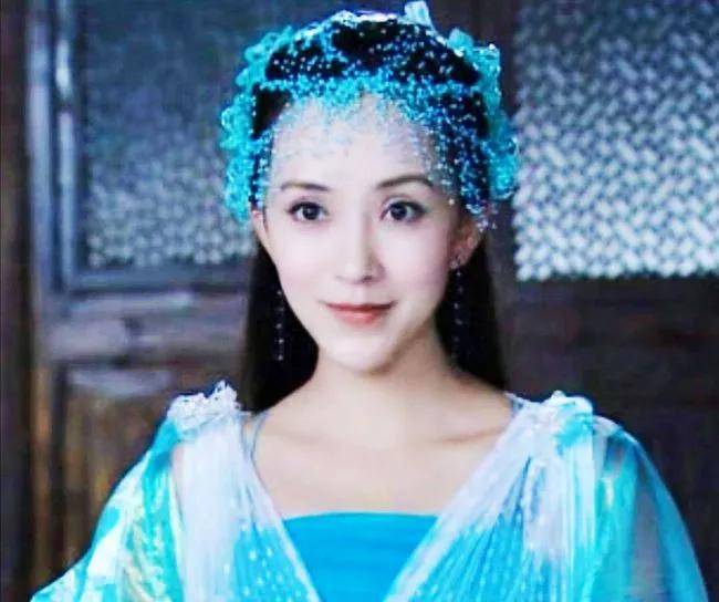 侵权|满天星头饰有多美？王艳、唐宁美到肝颤，最后一位宛若天仙！
