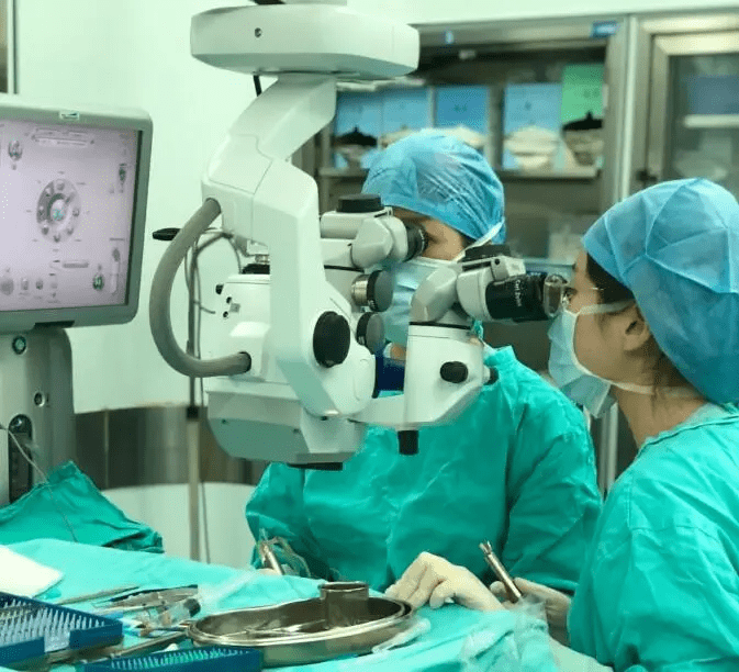 血糖|还在可乐饮料当水喝？当心喝出糖尿病性白内障