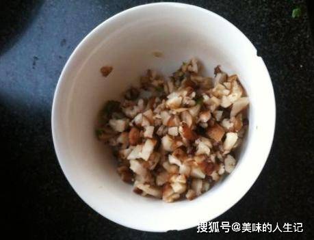 包子|最近，孩子馋吃的早餐，比包子香比油条健康，入口香糯超过瘾