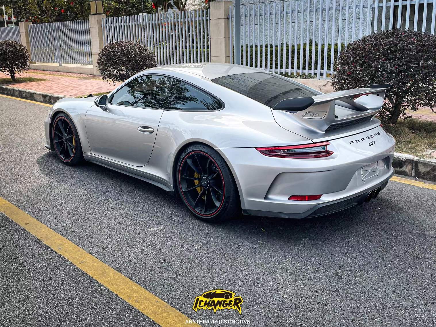 保时捷gt3汽车贴膜ichangericr改变者改色膜超亮金属银