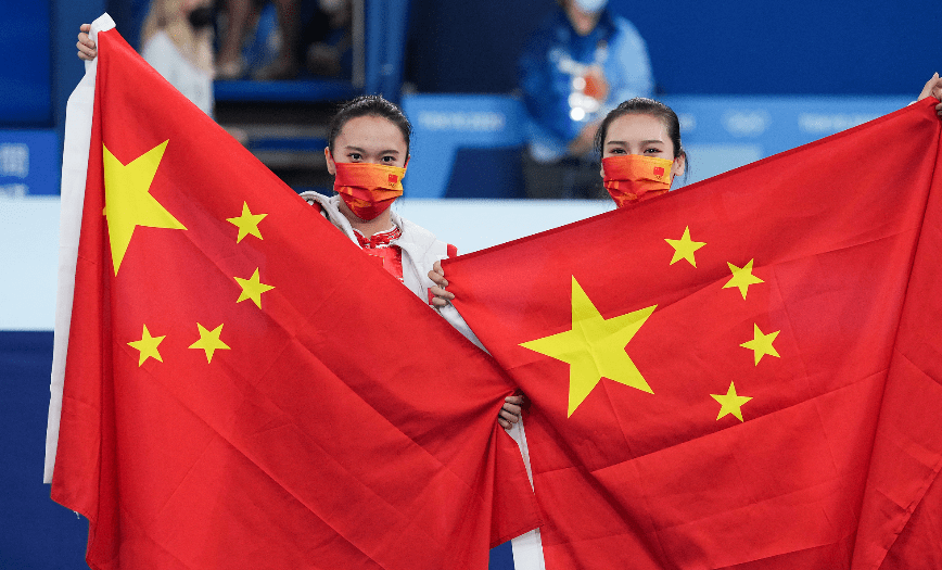 原创8次双升国旗!中国创205个代表团羡慕的神迹,留给美国时间不多了