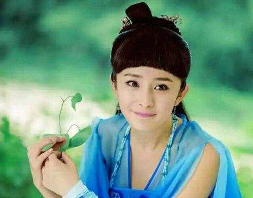 郭碧婷|她们明明都是高颜值的女神，现代装流行时髦又迷人，古装却丑到爆