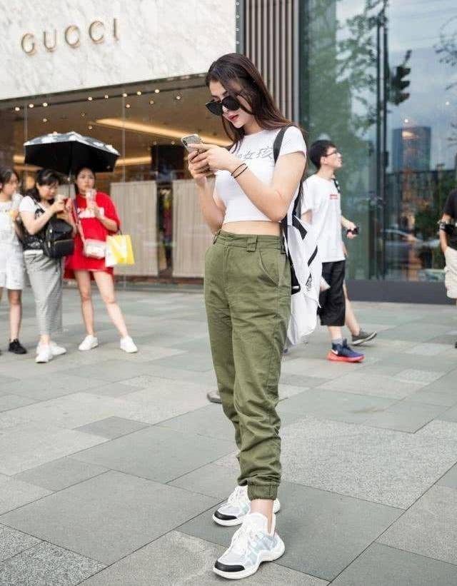 好身材|休闲大气衬托出你的好身材，清新自然很显气质活力，搭配潮流又好看