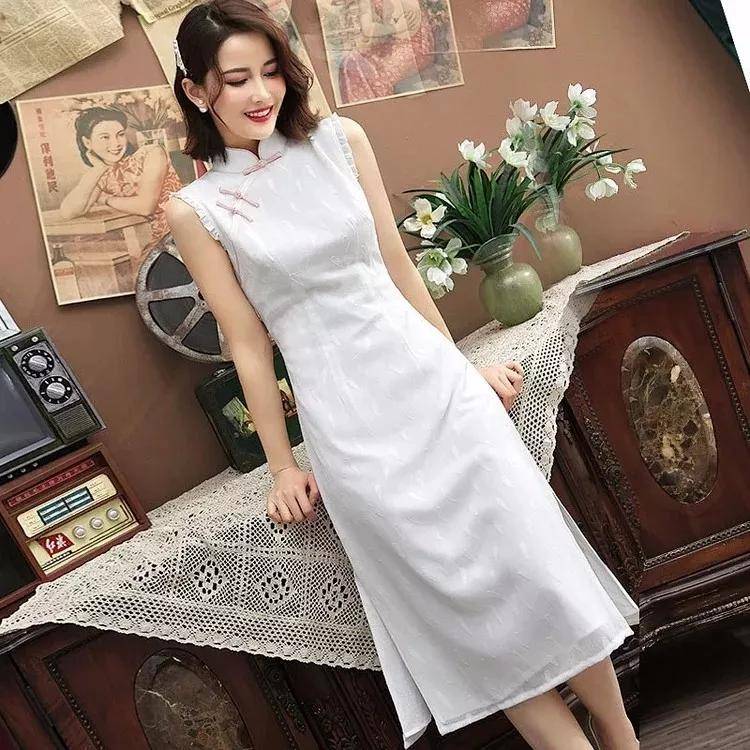 饰品|奔三奔四的女人,试试以下旗袍穿搭攻略,穿出自己的style