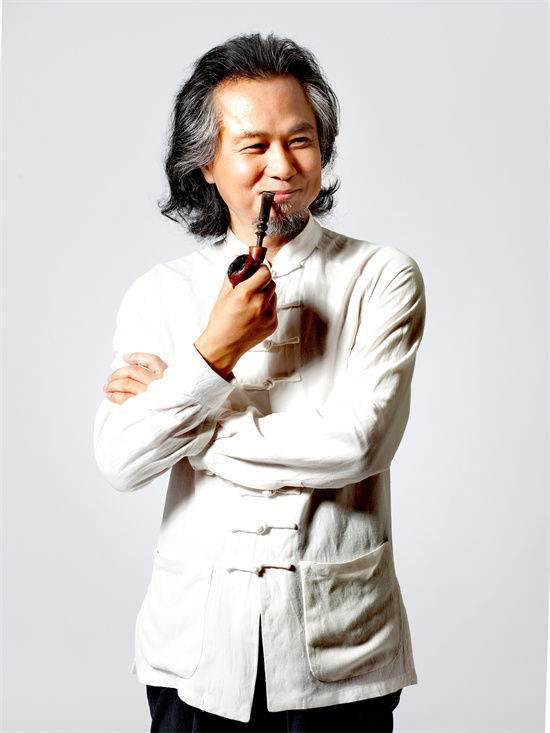 研修班导师(研究员),聊城禅意书画院副院长,中国当代名人书画院理事