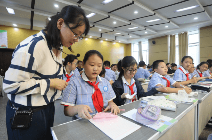 家长|教育部下发新通知，在9月1或将全面实行，老师却开心不起来