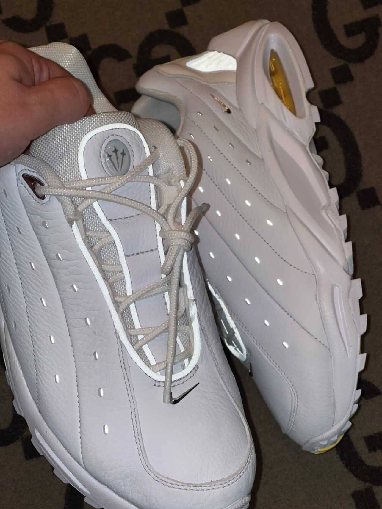 消息资讯|Drake x Nike 神秘新鞋终于曝光！复古小白鞋你喜欢吗？