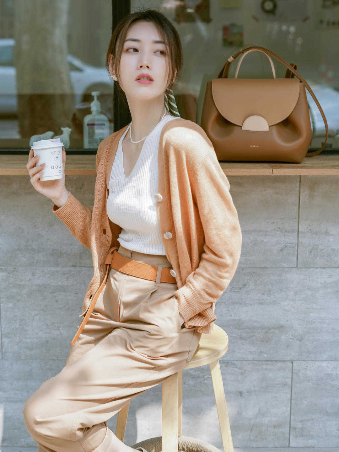 一身|同色系穿搭能有多美？看看这些时尚博主的搭法，美得让人心动