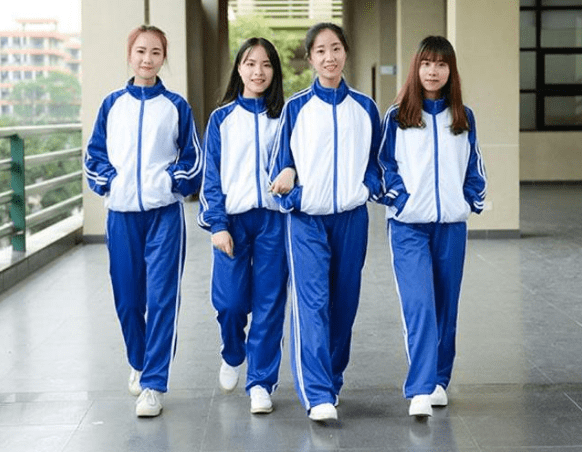 校服 为什么国外校服那么好看，国内校服却“丑爆了”？4个原因很真实_ ...