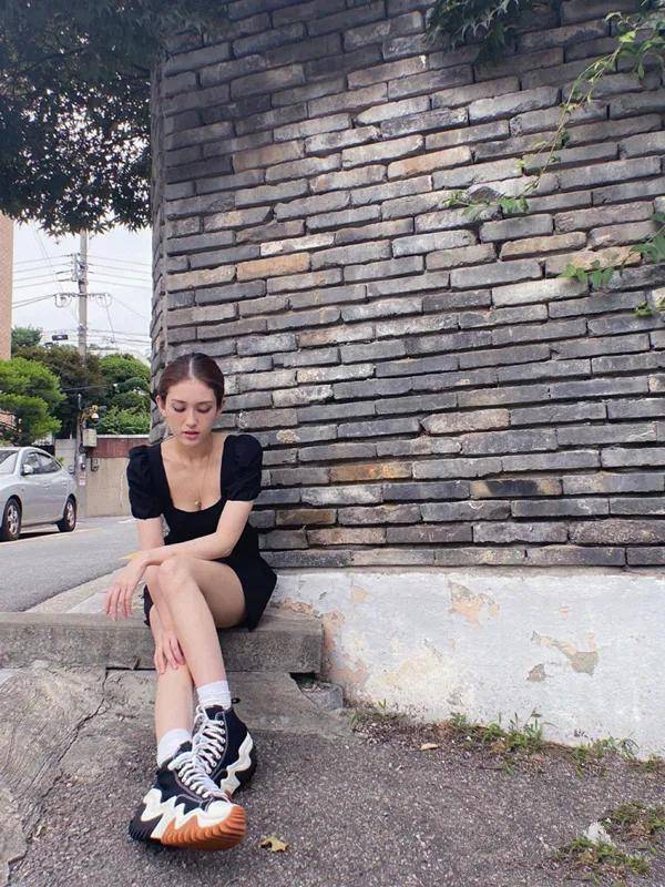 Motion|匡威拔得头筹,超厚增高鞋底俘获了无数小姐姐!