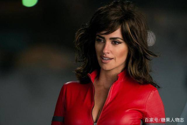 哈维尔·巴登|阿汤哥和麦康纳都曾拜倒在她裙下,老公是西班牙男神,如今怎样了?