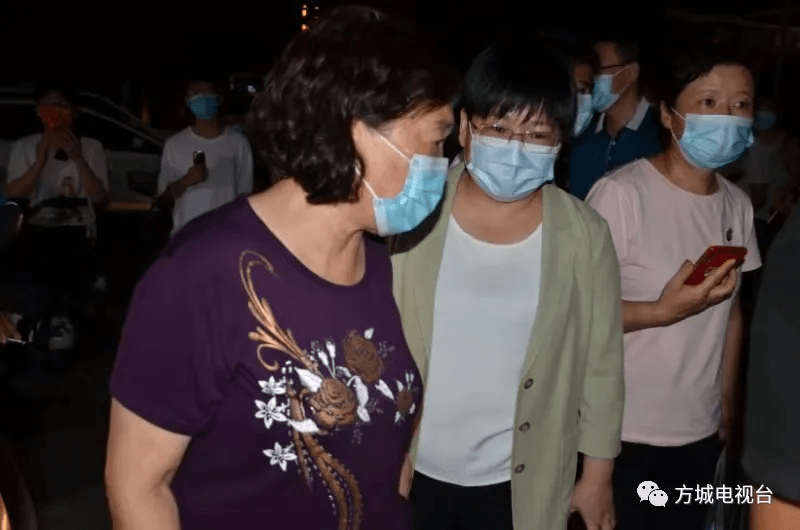 方城县委副书记,县长李霞督导检查疫情防控工作