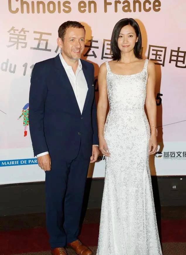 身材|徐静蕾造型大变 穿银色吊带秀婀娜身材 有气质还自律的女人