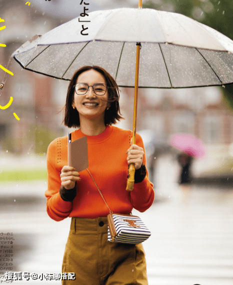 整体|为什么不鼓励女人常买新衣？穿衣没有新鲜感，你可能只是缺一个包