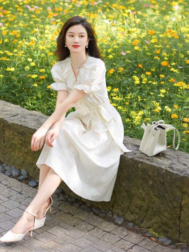 显得|衣服不在多，而是懂得穿，秋天拥有这几款就满足了，气质又美丽