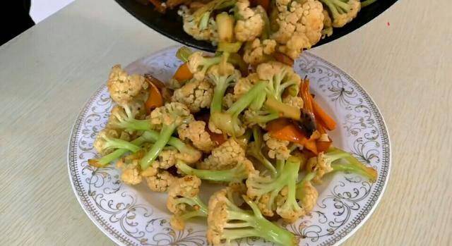 做法|学会这道花菜新做法,保证人人都会爱上它,简单又美味