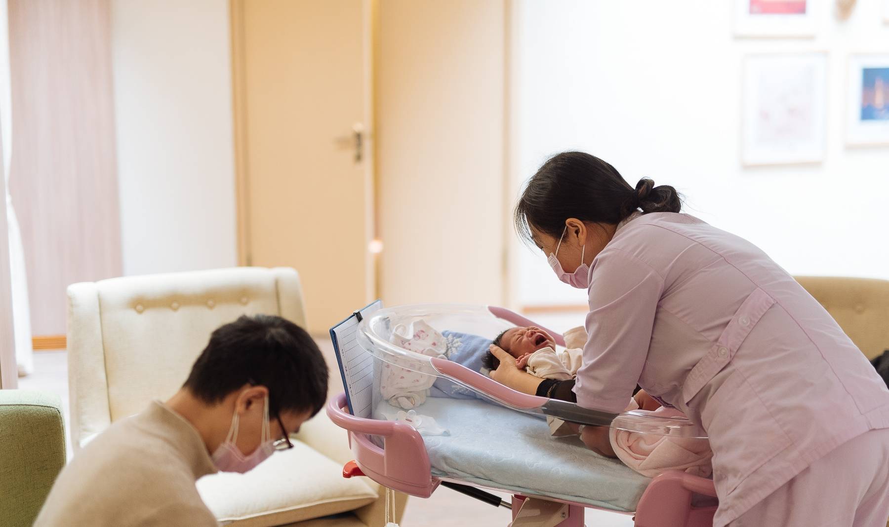 护腰|产后想舒服坐好月子，以下几个“神器”少不了，最后一样人人羡慕