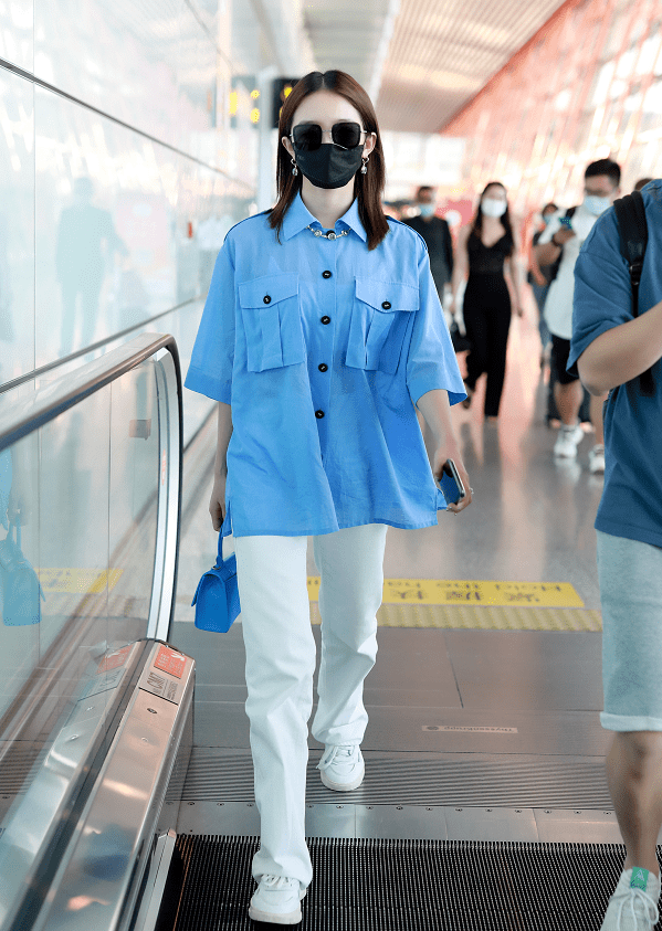 单飞|孟美岐单飞后放飞自我？“芭比裙”都敢挑战，却被肚子上赘肉抢镜