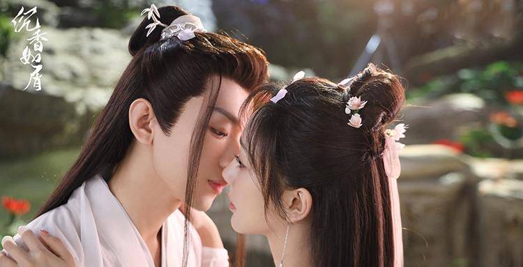 演技|杨紫时隔多年再演仙侠剧，搭档90后当红小生，看阵容收视稳了