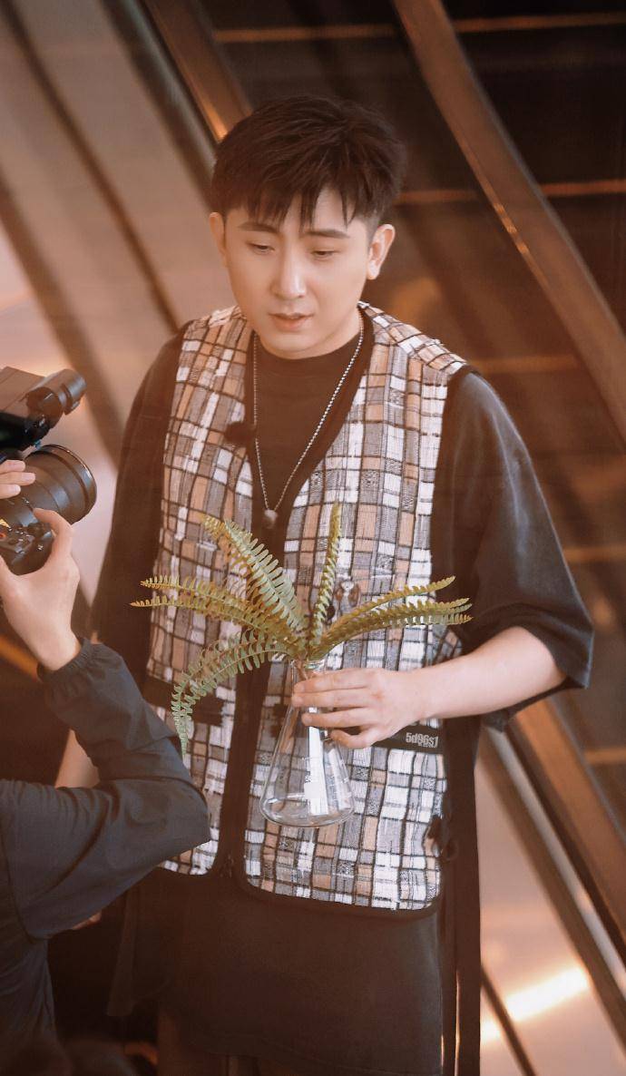 小剧场|德云社又停业,不过这次郭麒麟再也不用一个人撑了