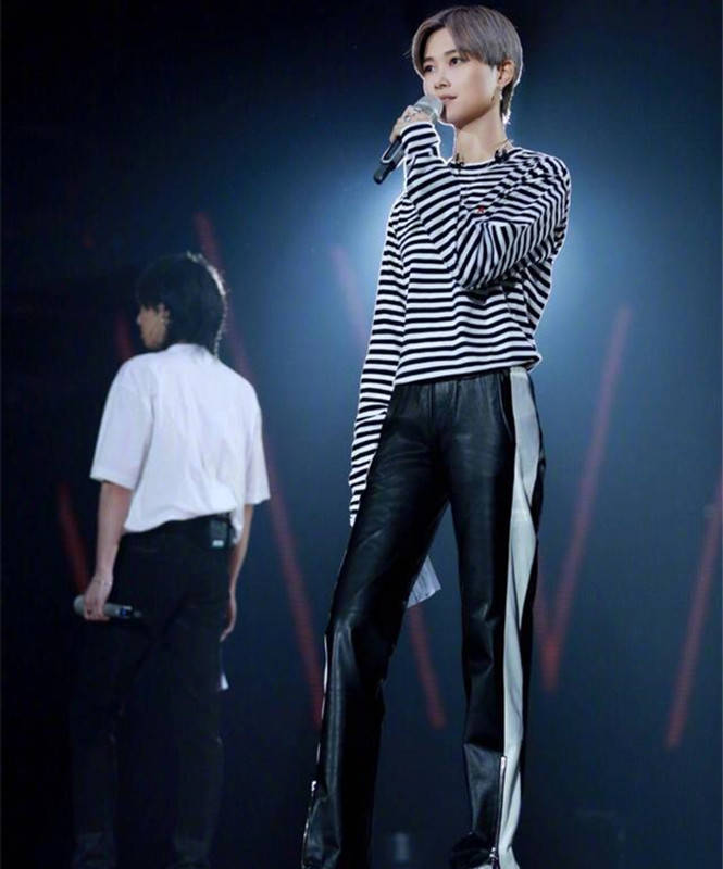 校服|“校服裤”也能穿出时髦？学女神陈数这样穿，减龄时髦值得借鉴