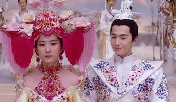 蒋勤勤|16位古装美人掀开红盖头，谁惊为天人，谁让你想反手盖回去？