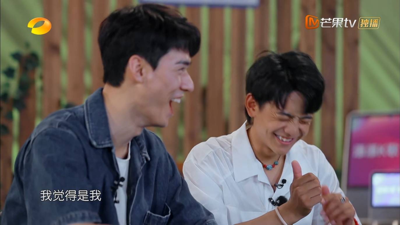 好朋友|《中餐厅5》：丁真逐渐打开心扉与龚俊变成好朋友，变身干活小能手