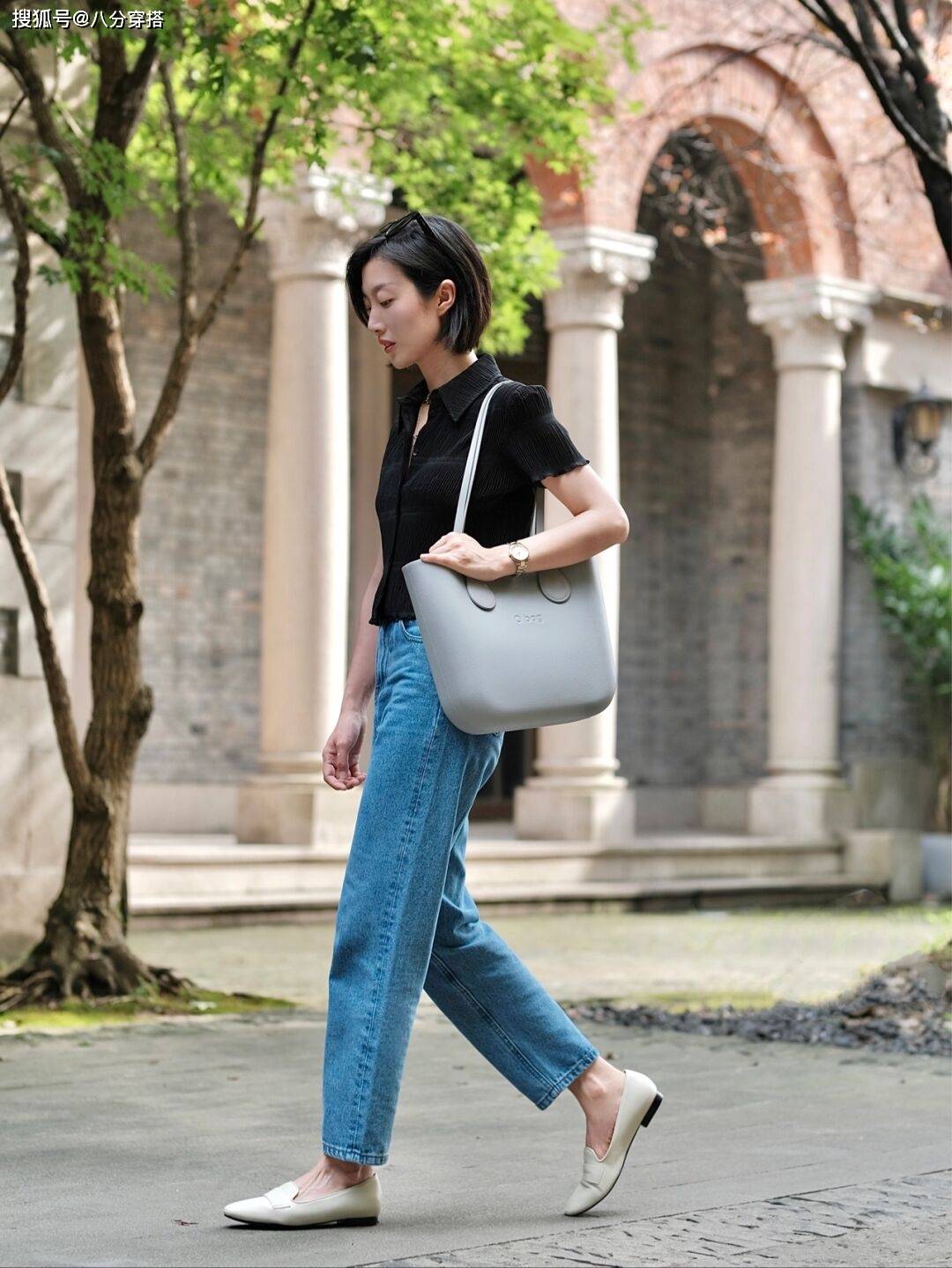 设计|穿衣懂配色,气质提升一大截,这几种配色方法简单日常又显白