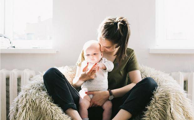 进行|产后满月发汗才能避免得月子病吗？为什么一定得做发汗吗？